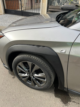 Lexus UX 250h F sport E-four AWD, снимка 9