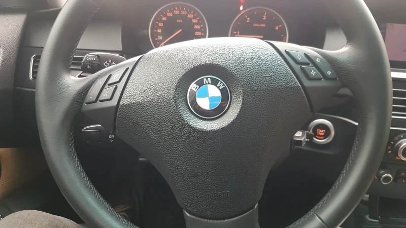 BMW 525 3.0 d 4&#215;4 avtomat Януари 2009, Комби, Употреб, снимка 10 - Автомобили и джипове - 47936217