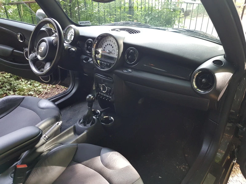 Mini Cooper s 2.0 D  143k.с. автомат, снимка 9 - Автомобили и джипове - 46245293