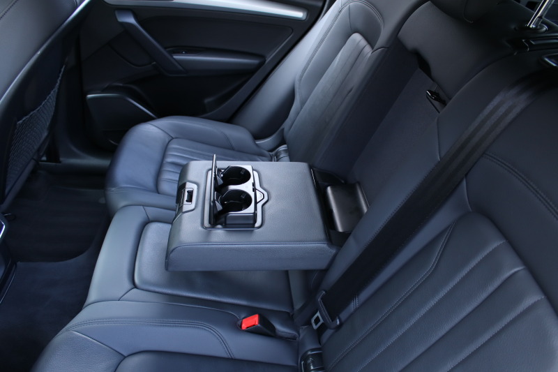 Audi Q5 2.0 TFSI Quattro , снимка 15 - Автомобили и джипове - 46352658