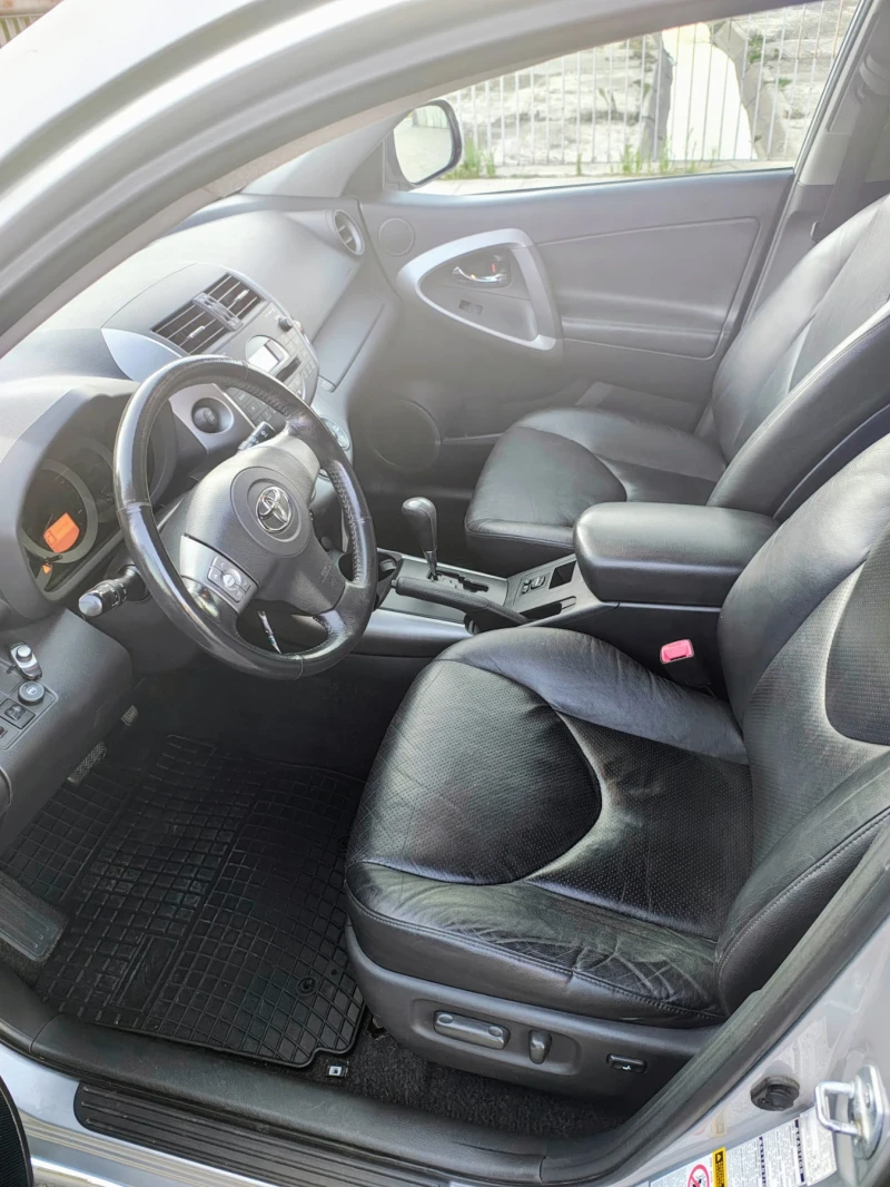 Toyota Rav4 2.0 VVT-I TTE GAS, снимка 9 - Автомобили и джипове - 52397378