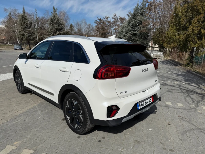 Kia Niro 1.6i PHEV 2022 Face Lift 23100km, снимка 7 - Автомобили и джипове - 49439342