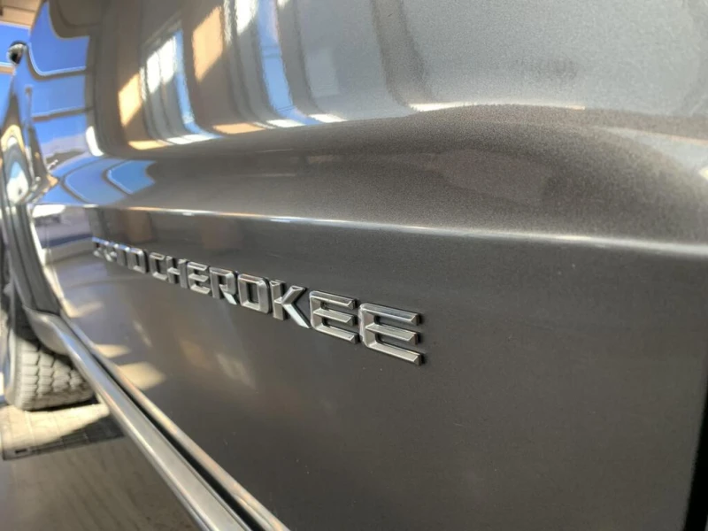 Jeep Grand cherokee Summit* Пано* Камера* Подгрев, снимка 5 - Автомобили и джипове - 52317925