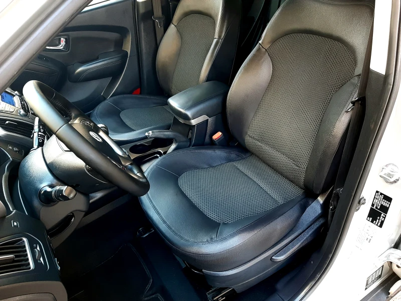 Hyundai IX35 1.6-ИТАЛИЯ+ КОЖА ! ! ! , снимка 8 - Автомобили и джипове - 51801380