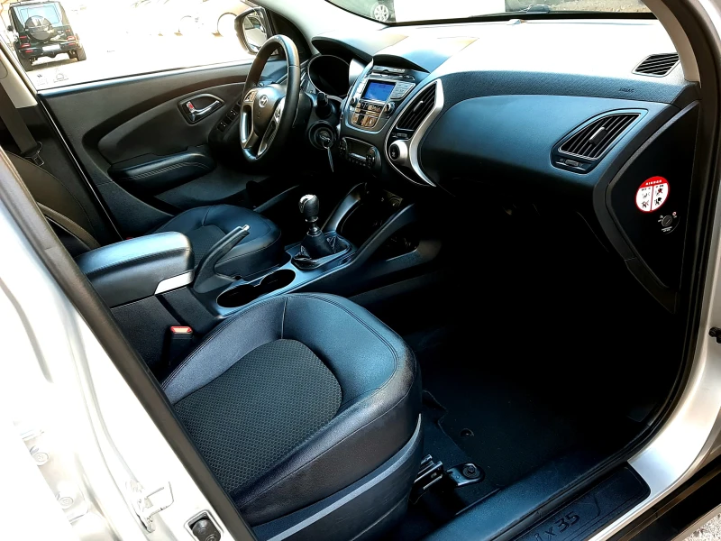 Hyundai IX35 1.6-ИТАЛИЯ+ КОЖА ! ! ! , снимка 9 - Автомобили и джипове - 51801380