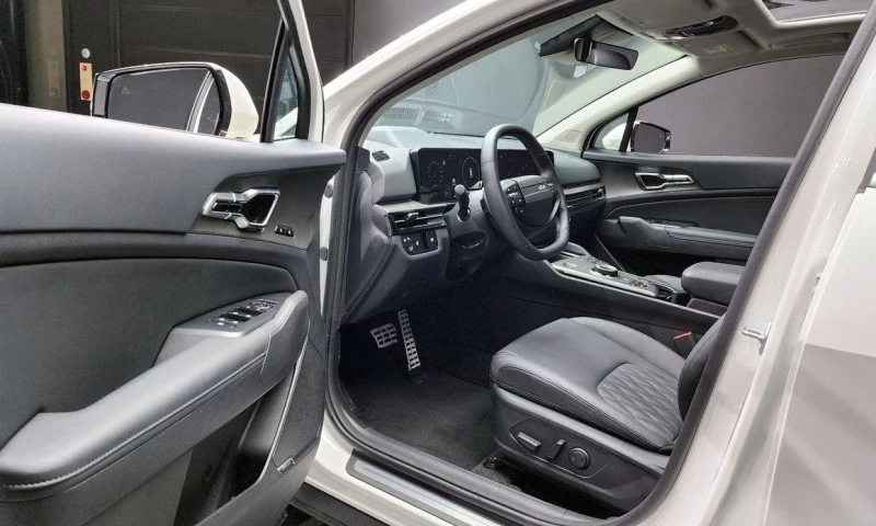 Kia Sportage Gasoline 1.6 Turbo 2WD Signature, снимка 11 - Автомобили и джипове - 51993090