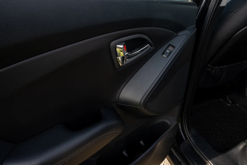 Hyundai IX35, снимка 10 - Автомобили и джипове - 53565387