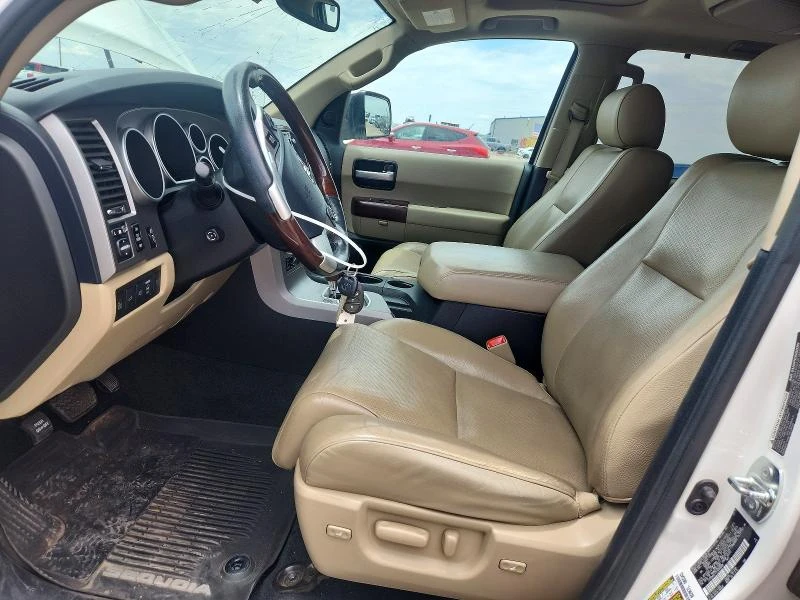 Toyota Sequoia 4WD 5.7L FFV Platinum, снимка 7 - Автомобили и джипове - 54885195