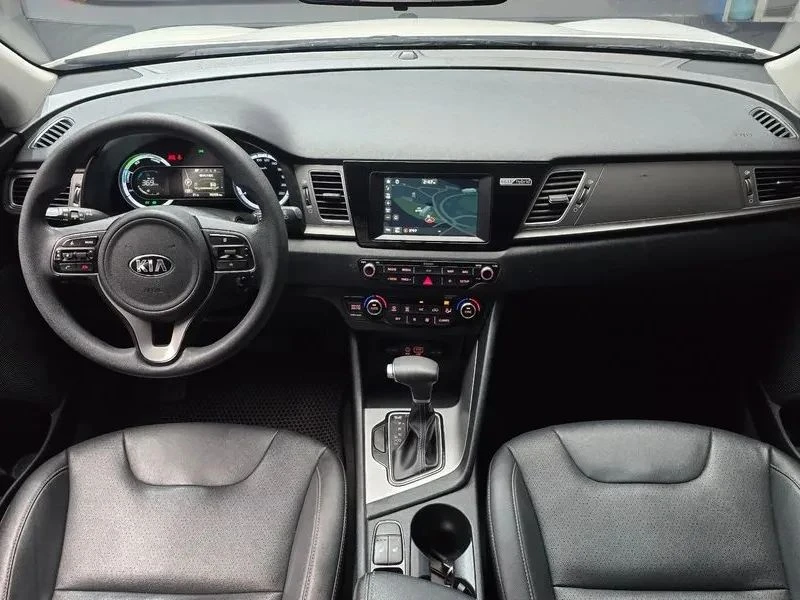 Kia Niro, снимка 7 - Автомобили и джипове - 56688440