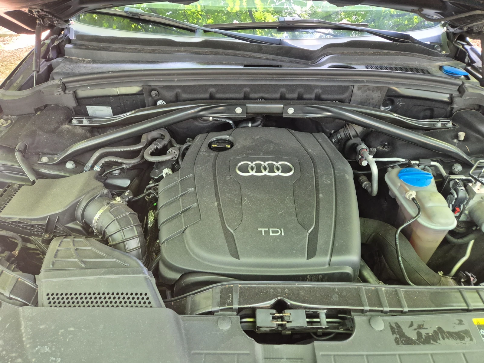 Audi Q5 2.0 TDI 177 k.c, снимка 15 - Автомобили и джипове - 53663332