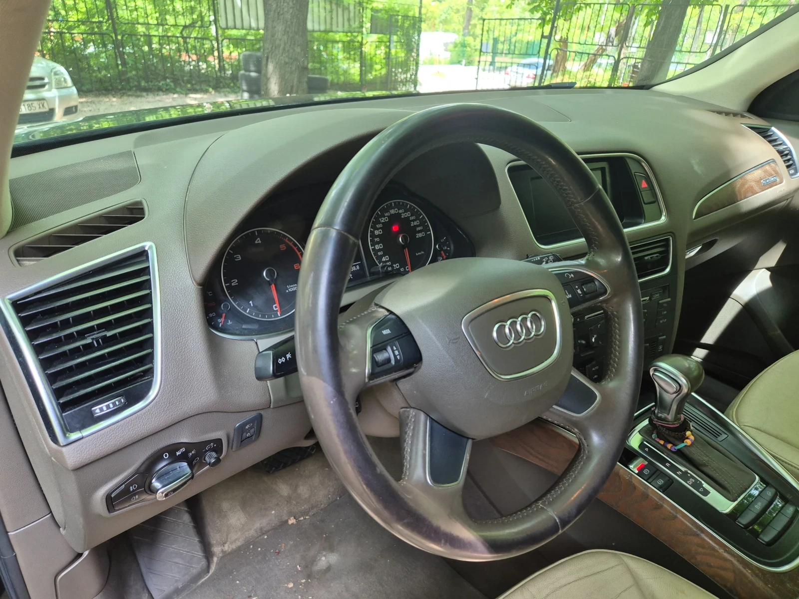 Audi Q5 2.0 TDI 177 k.c, снимка 8 - Автомобили и джипове - 53663332