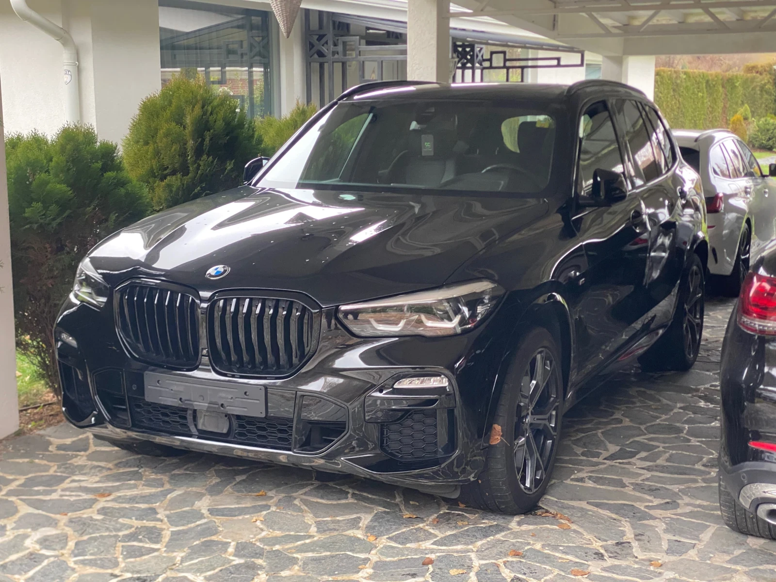 BMW X5 M PAKET/LAZER/PANORAMA / HARMAN KARDON / 7 МЕСТНА - изображение 2