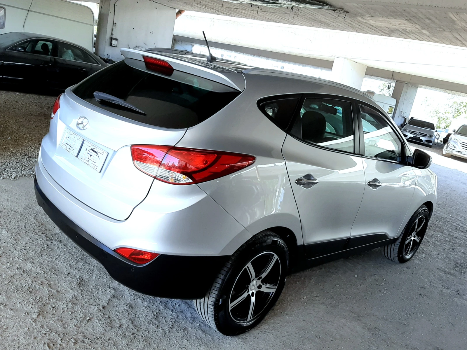 Hyundai IX35 1.6-ИТАЛИЯ+ КОЖА ! ! !  - изображение 6