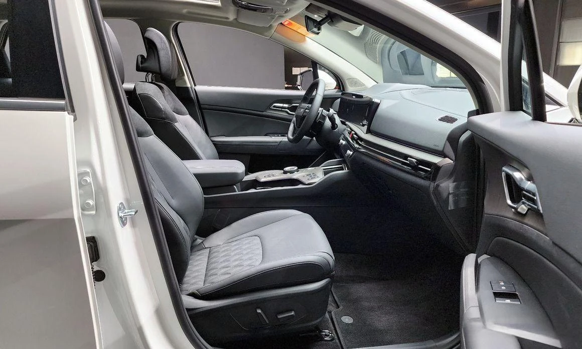 Kia Sportage Gasoline 1.6 Turbo 2WD Signature - изображение 10