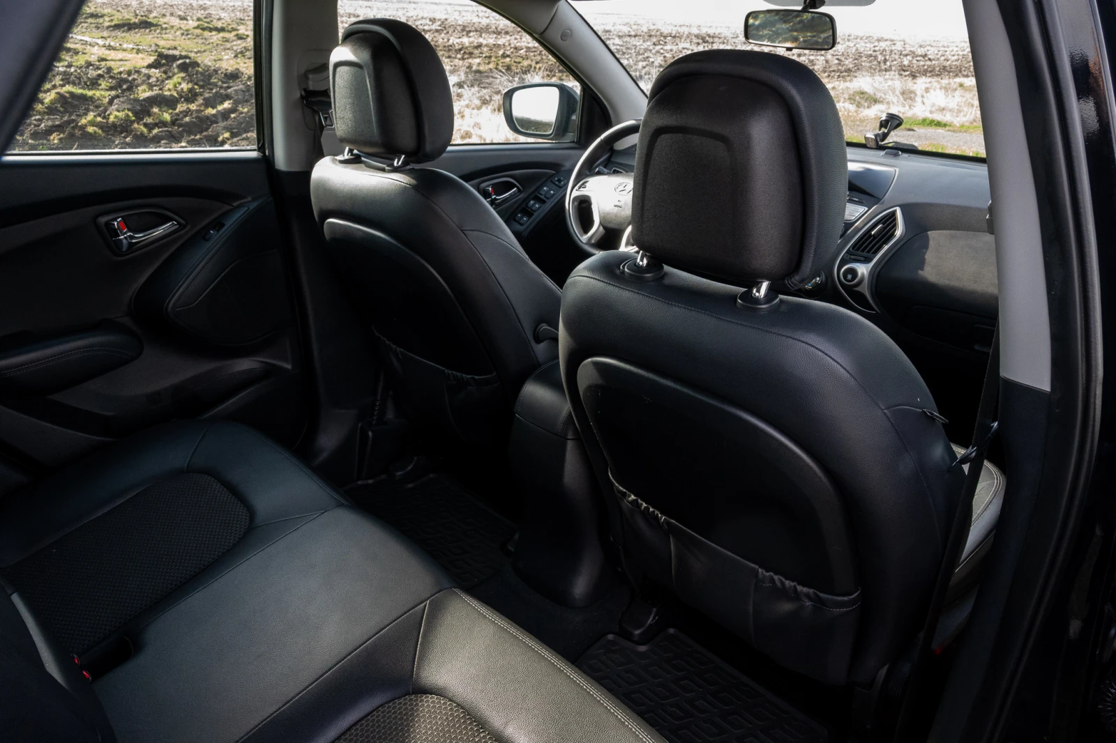 Hyundai IX35 2.0 CRDi 4x4, снимка 14 - Автомобили и джипове - 53565387