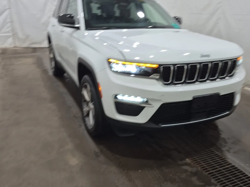 Jeep Grand cherokee LIMITED / ПОДГРЕВИ / 360 КАМЕРА / ПАНОРАМА - изображение 3