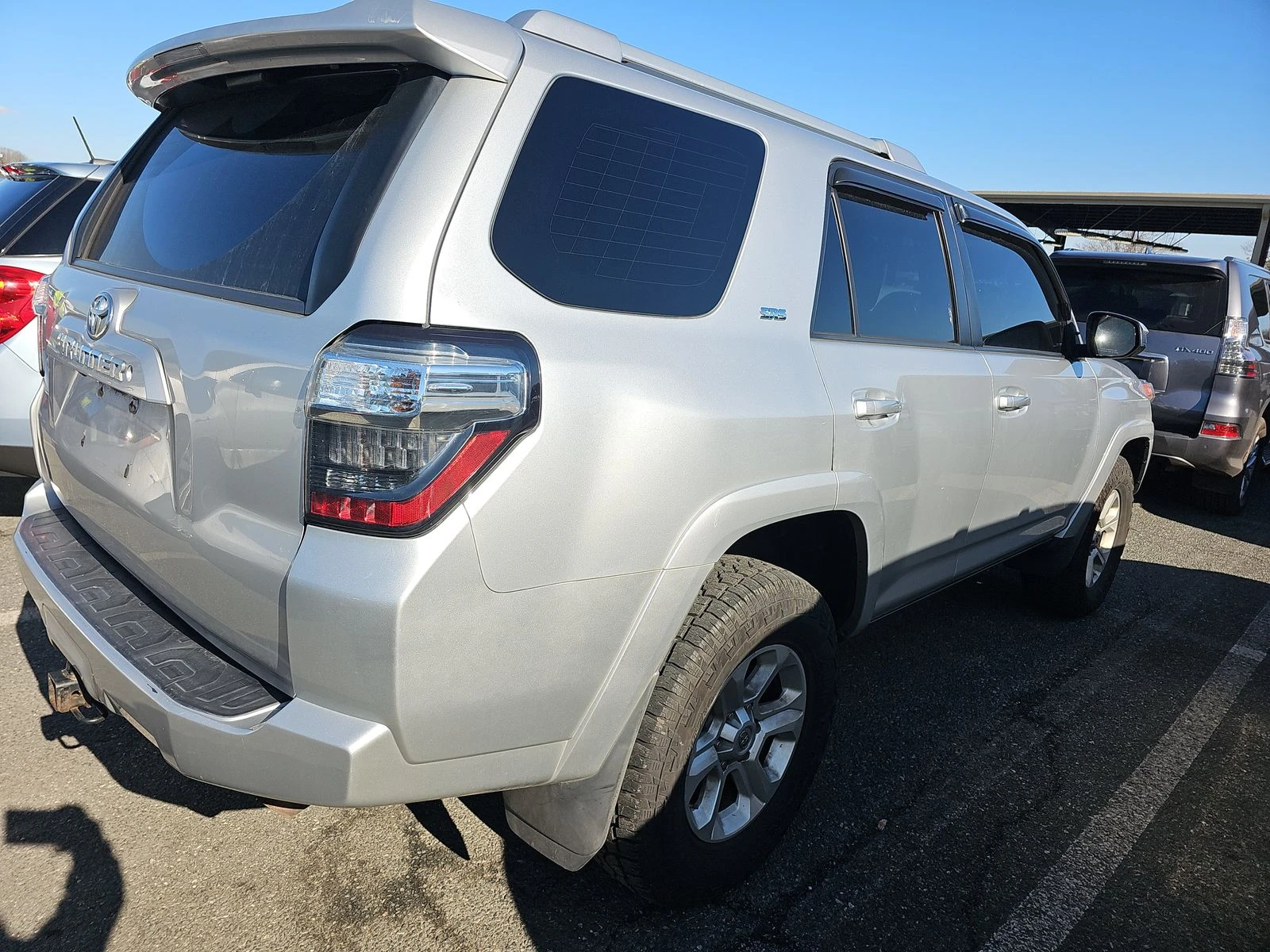 Toyota 4runner 4.0* V6* ПОДГРЕВ* КАМЕРА* КЕЙЛЕС* LANE* ASSIST, снимка 2 - Автомобили и джипове - 53915793