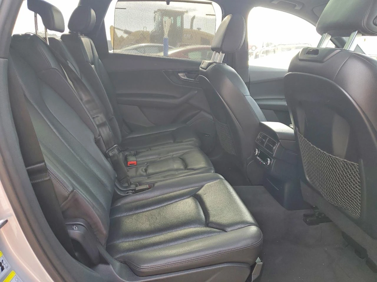 Audi Q7 3.0T* MATRIX* ДИГИТАЛНО* ТАБЛО* ОБДУХВАНЕ* BOSE* , снимка 11 - Автомобили и джипове - 53963362