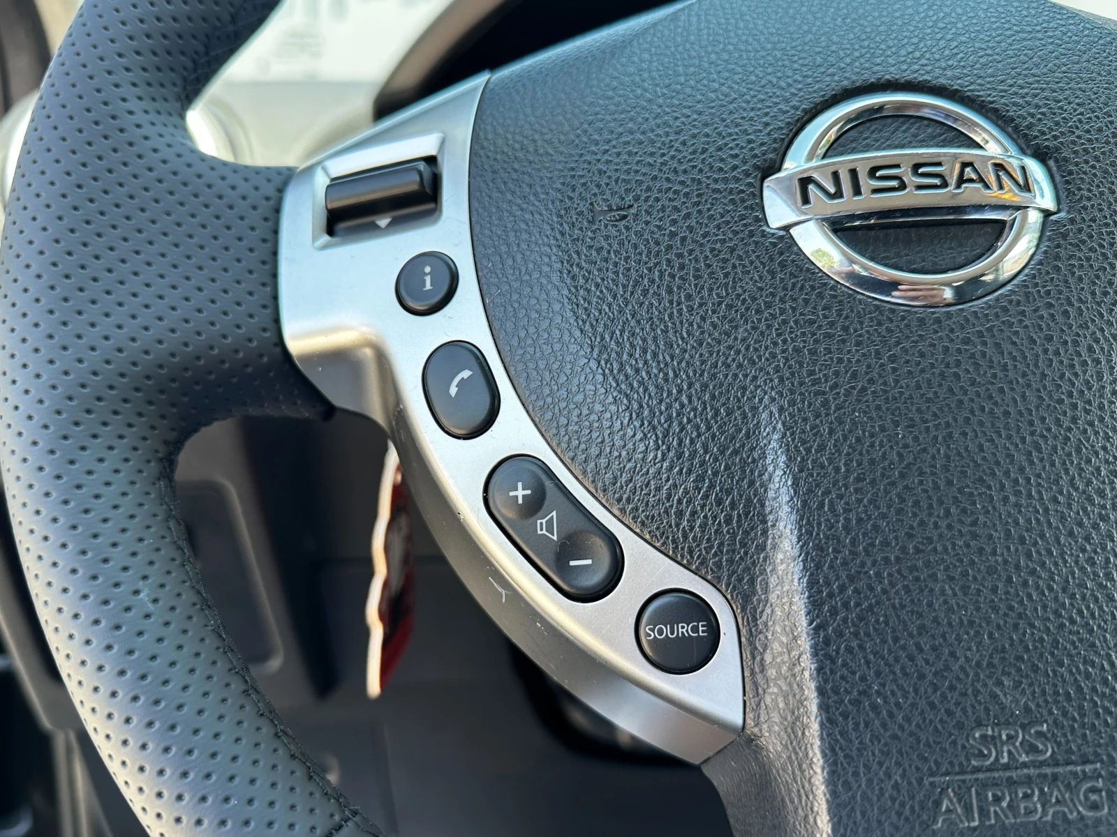 Nissan Qashqai 1.5d 110 к.с. , снимка 15 - Автомобили и джипове - 54976754