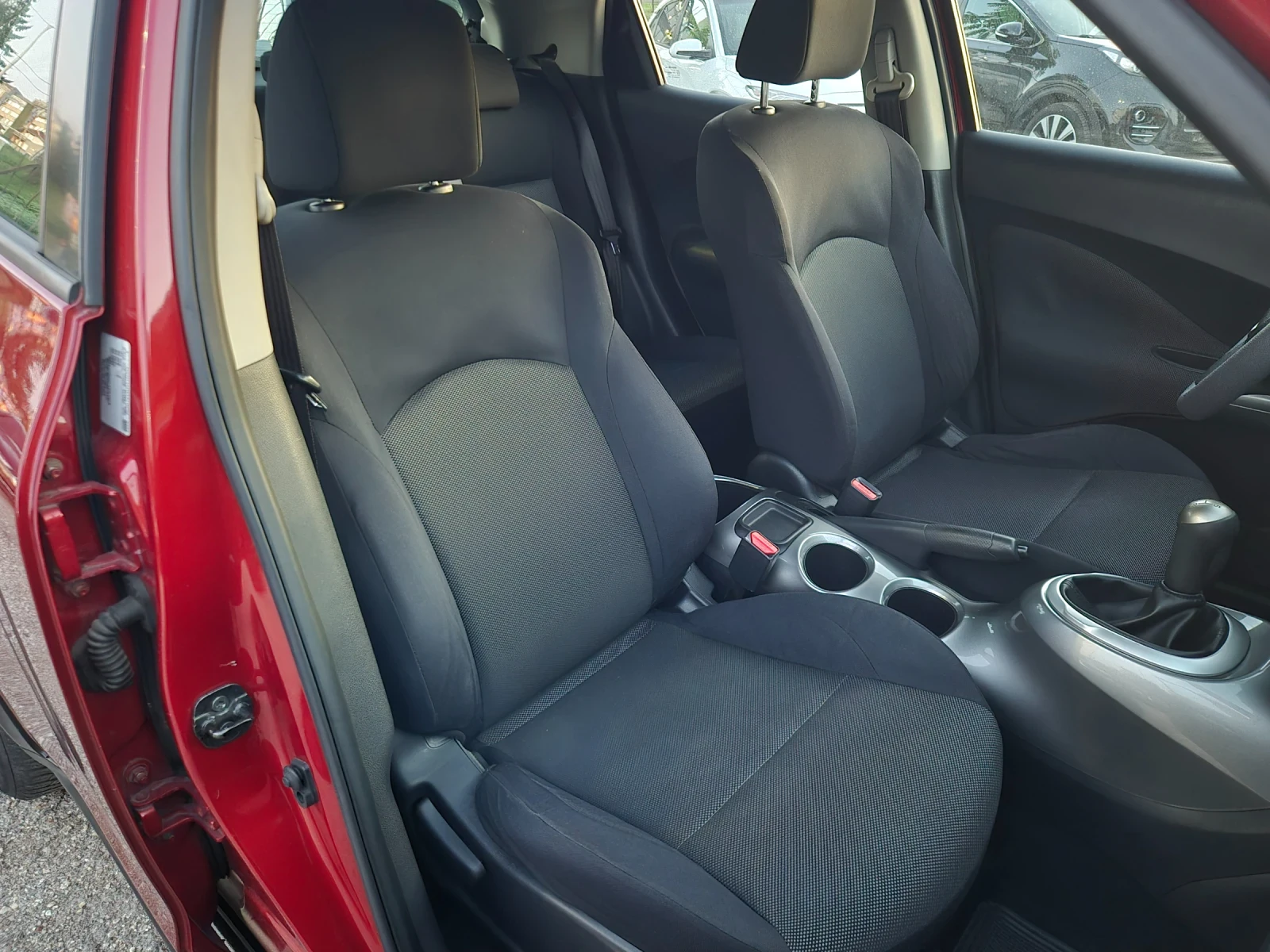 Nissan Juke 1.6i* 116141KM!, снимка 11 - Автомобили и джипове - 55236623