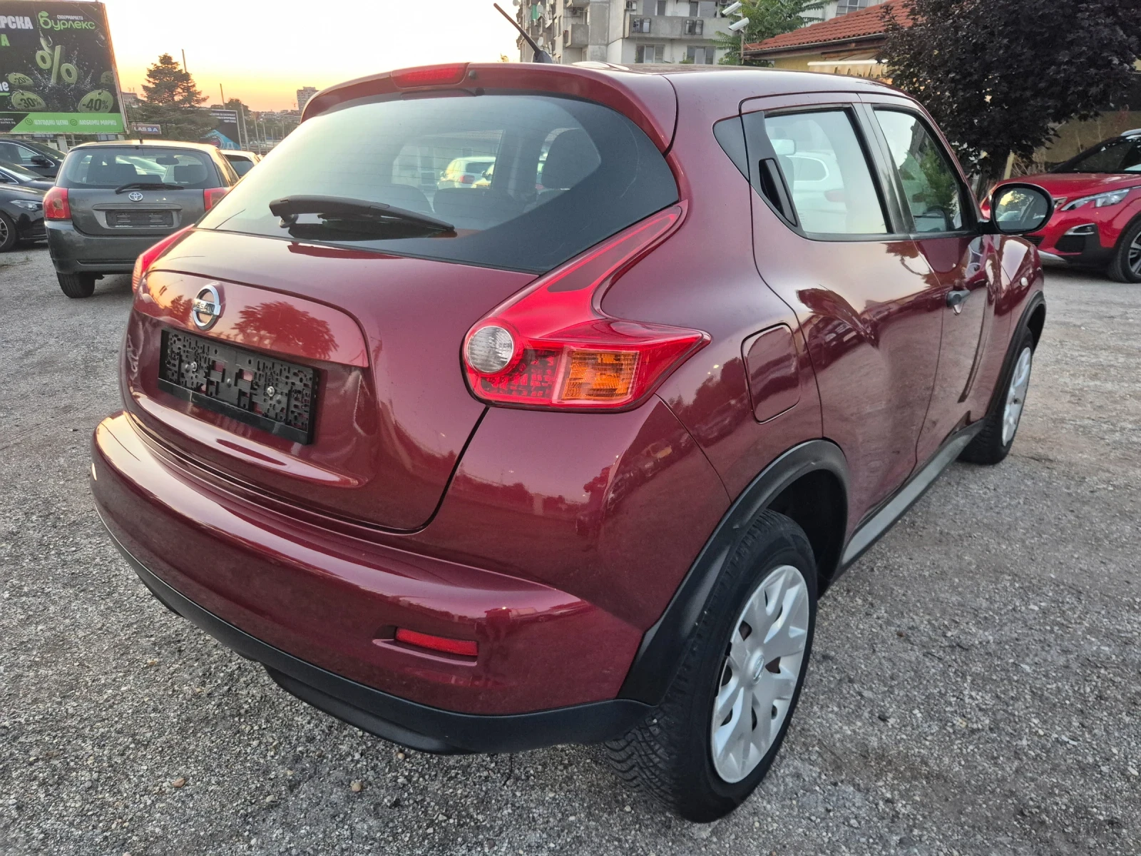 Nissan Juke 1.6i* 116141KM!, снимка 4 - Автомобили и джипове - 55236623