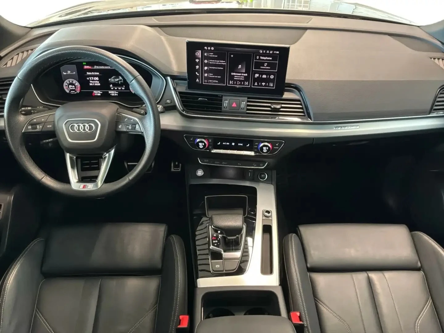 Audi Q5 2024* S-LINE* DIS* BLK OPT* QUATTRO* КРАЙНА ЦЕНА, снимка 9 - Автомобили и джипове - 56117874
