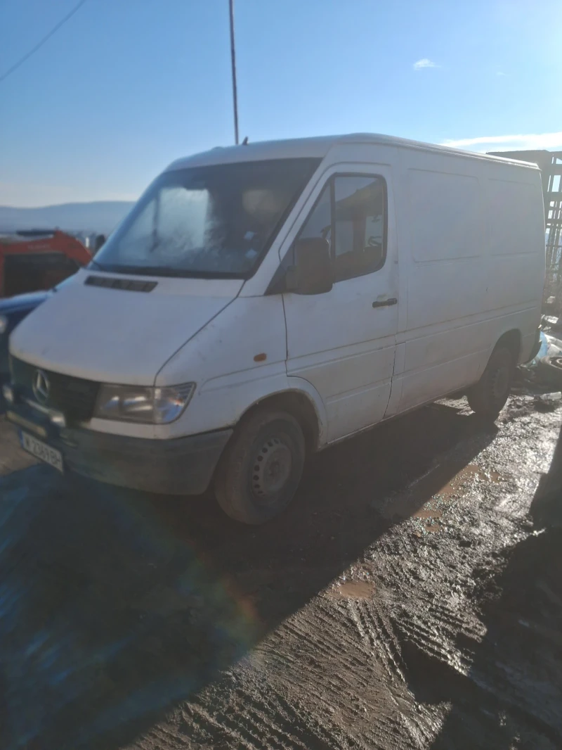 Mercedes-Benz 208, снимка 2 - Бусове и автобуси - 53496457