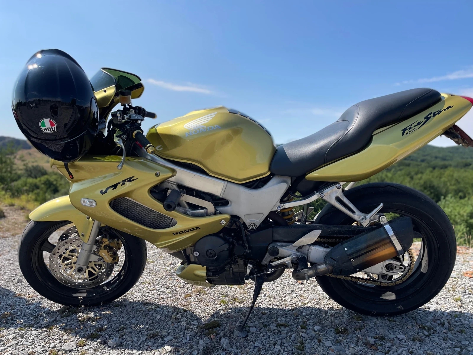 Honda Vtr Fire Storm  - изображение 2