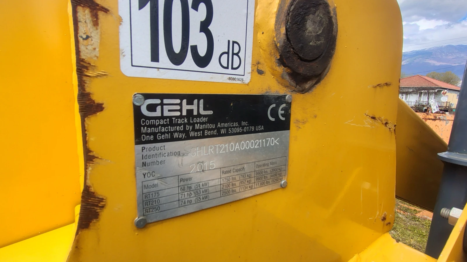 Мини челни товарачи GEHL, снимка 2 - Индустриална техника - 54116056