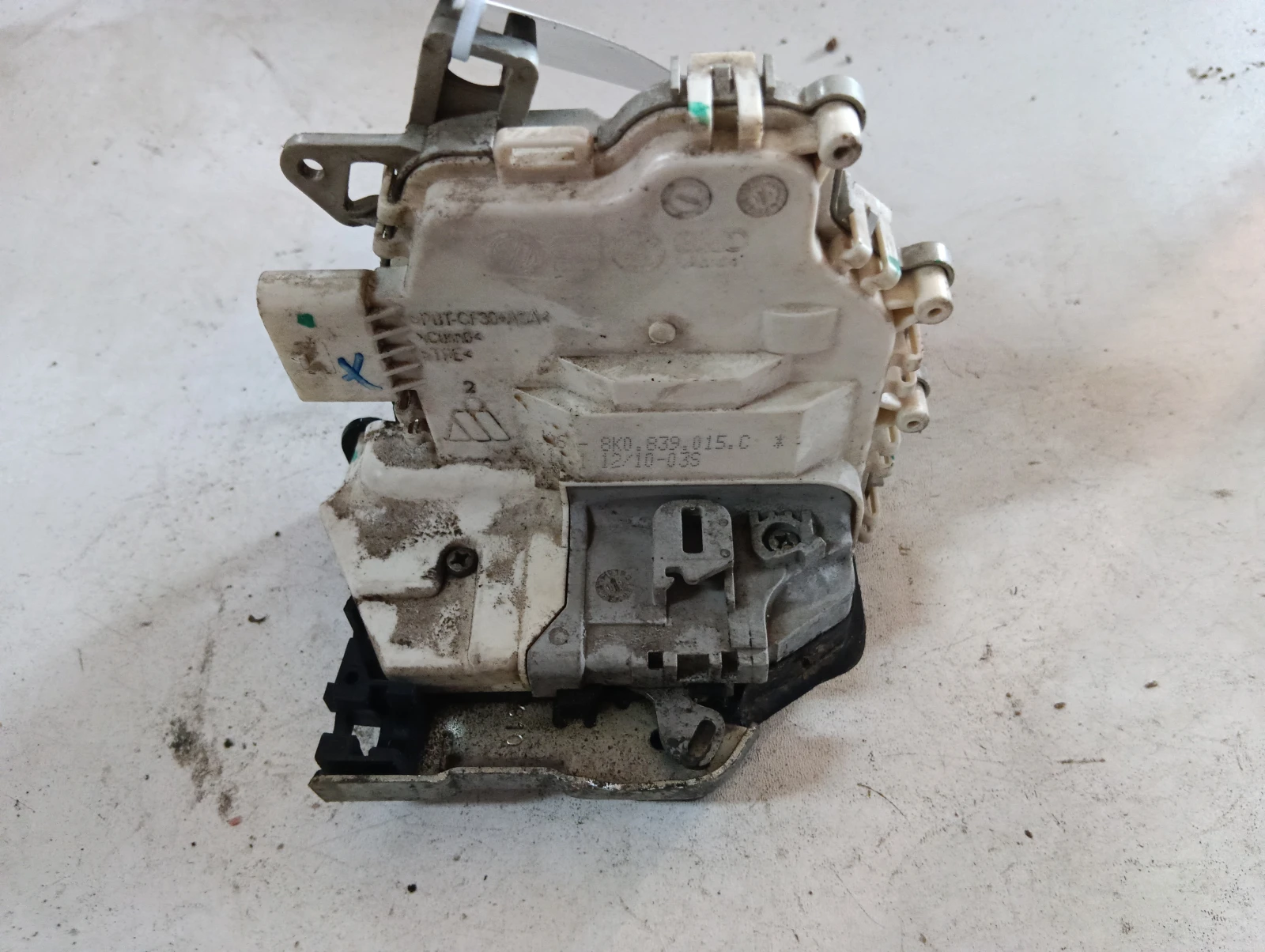брава (задна лява) 8K0839015C Audi Q5