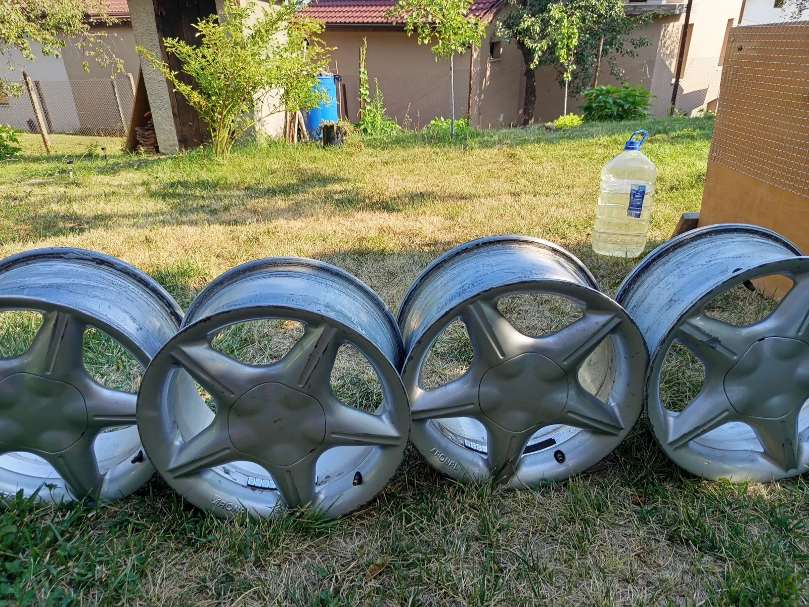 ������ | Mobile.bg � ����������� 12