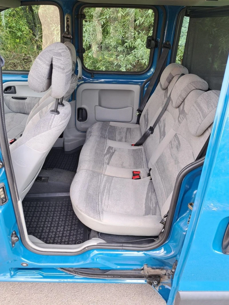 Renault Kangoo Privilege , снимка 6 - Автомобили и джипове - 46481956