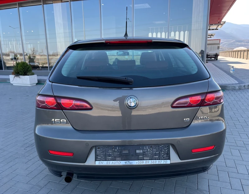 Alfa Romeo 159 1.9JTD червена кожа, снимка 5 - Автомобили и джипове - 49438451