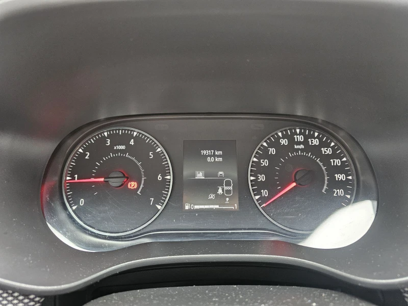 Dacia Sandero 1.0 TCe 90, снимка 8 - Автомобили и джипове - 52774042