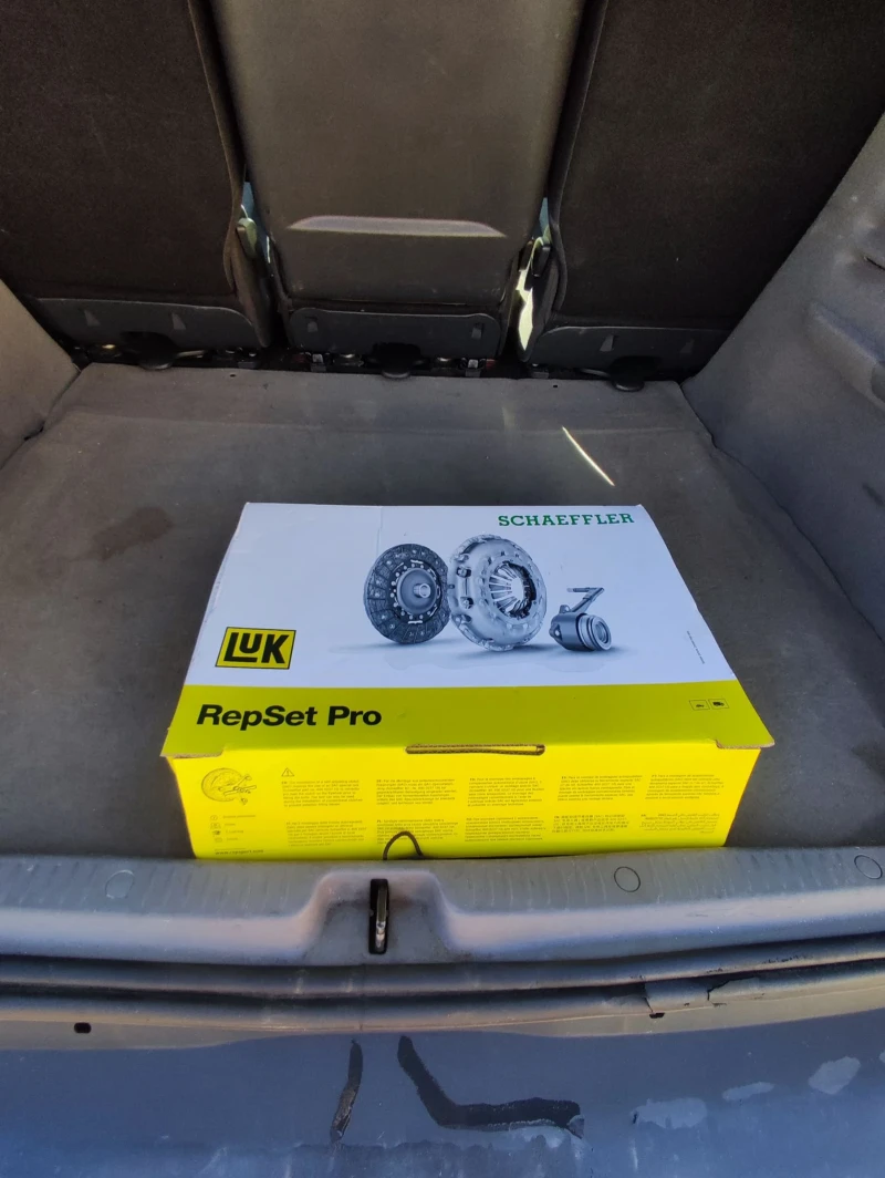 Renault Scenic, снимка 11 - Автомобили и джипове - 52814866