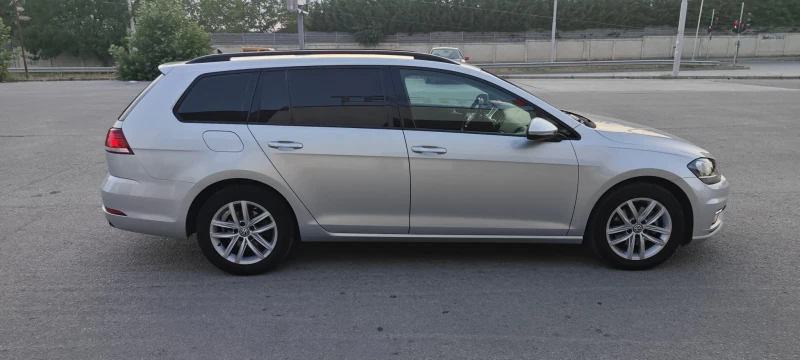 VW Golf Variant 2.0tdi , снимка 4 - Автомобили и джипове - 52825513