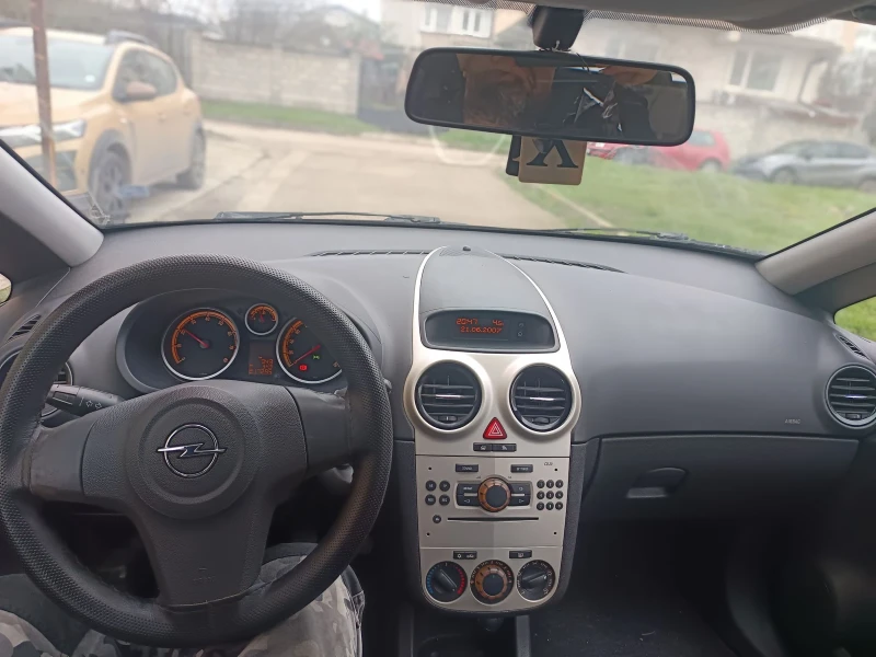Opel Corsa D, снимка 10 - Автомобили и джипове - 52851028