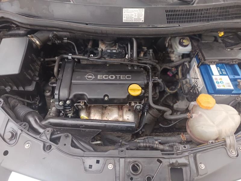 Opel Corsa D, снимка 7 - Автомобили и джипове - 52851028