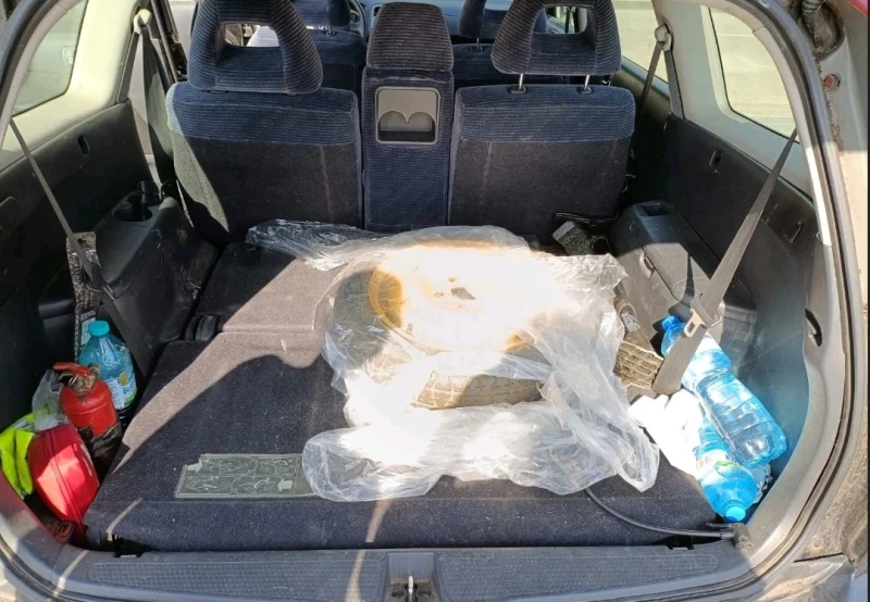 Honda Stream, снимка 16 - Автомобили и джипове - 53356256