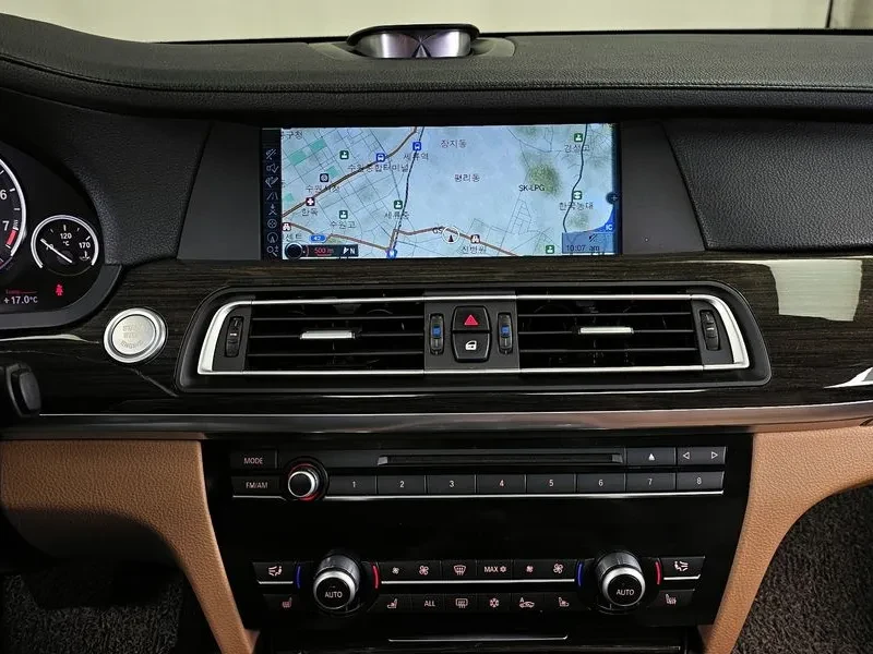 BMW 740 LI, снимка 14 - Автомобили и джипове - 55205169