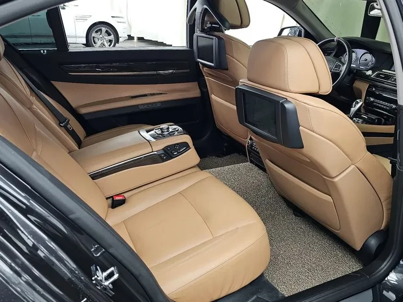 BMW 740 LI, снимка 12 - Автомобили и джипове - 55205169