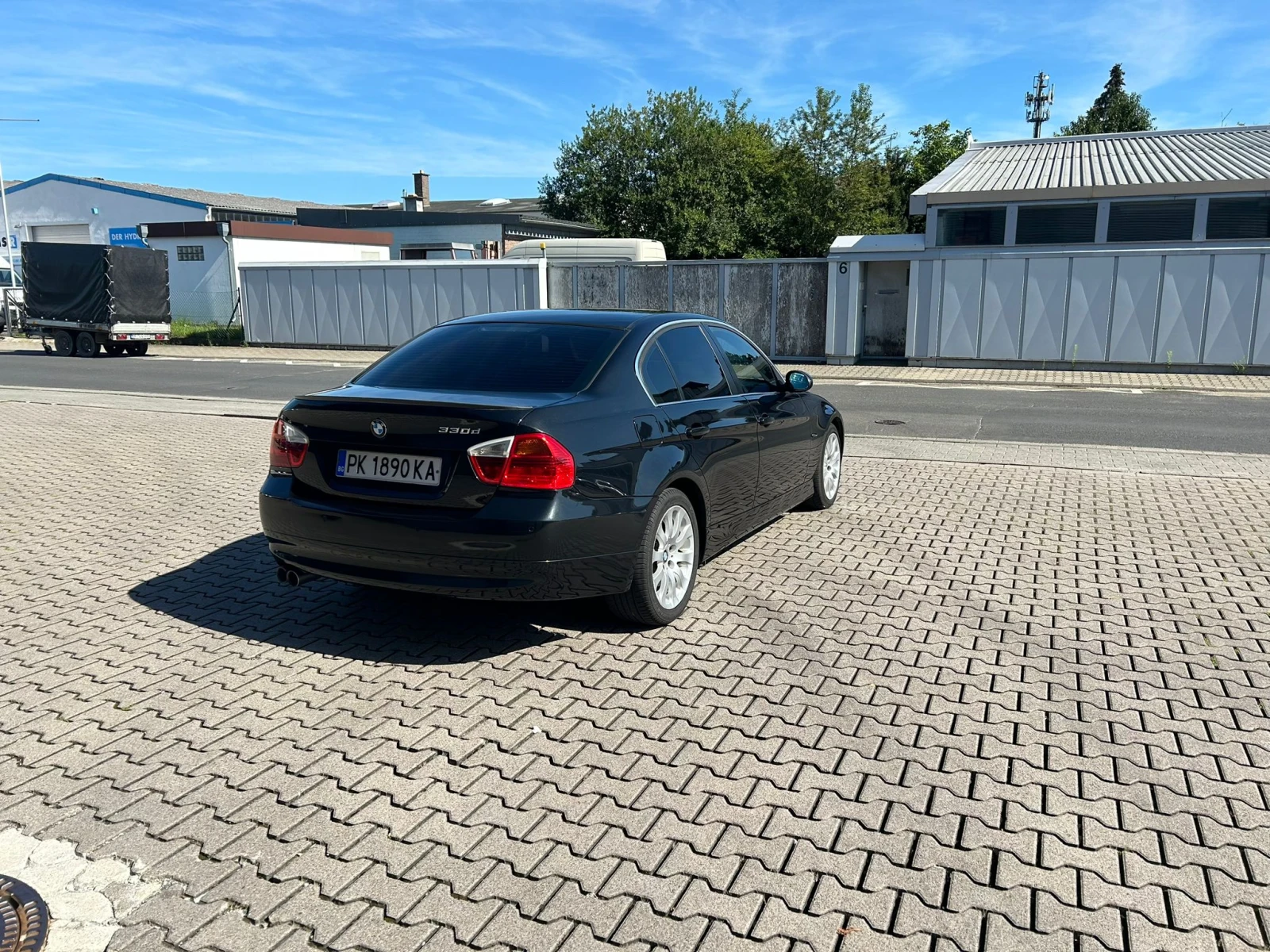 BMW 330 3.0 - изображение 6