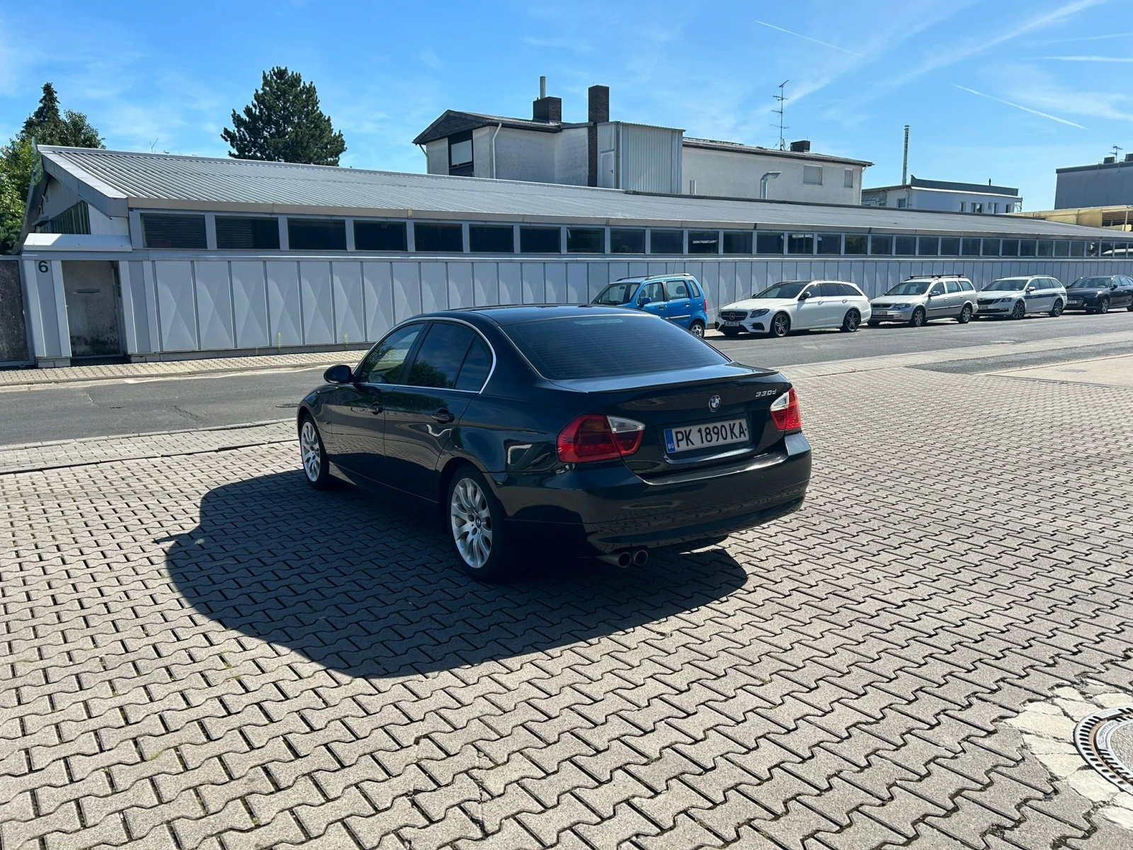 BMW 330 3.0 - изображение 4