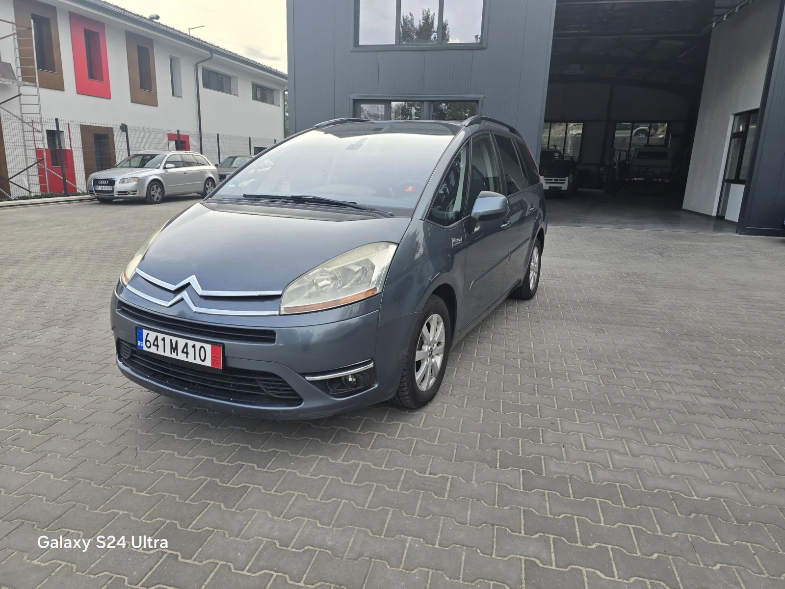 Citroen C4 Picasso 2.0 Бензин Автомат  7м - изображение 3