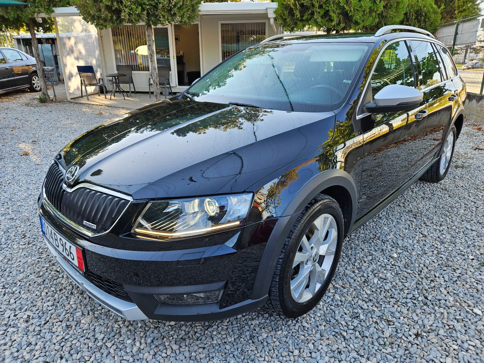 Skoda Octavia 2.0 TDI Scout 4x4 DSG 185 к.с - [1] 