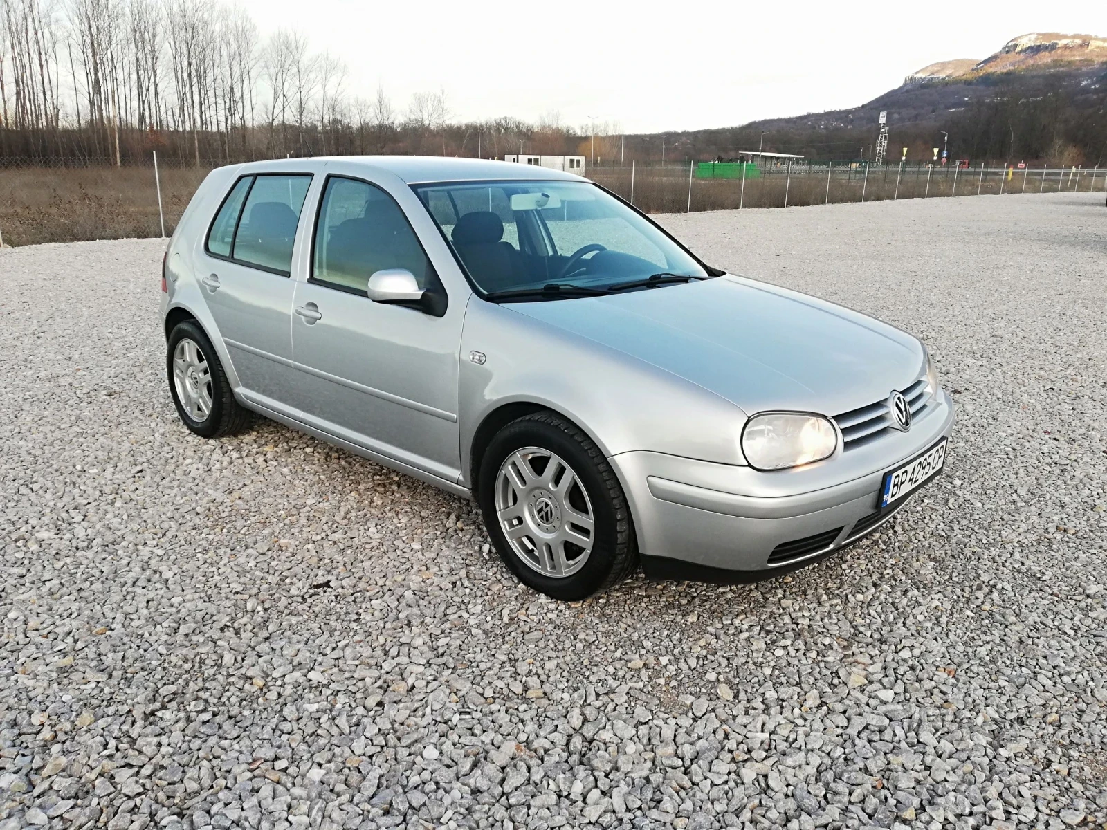 VW Golf 1.6i kli gaz IT - изображение 8