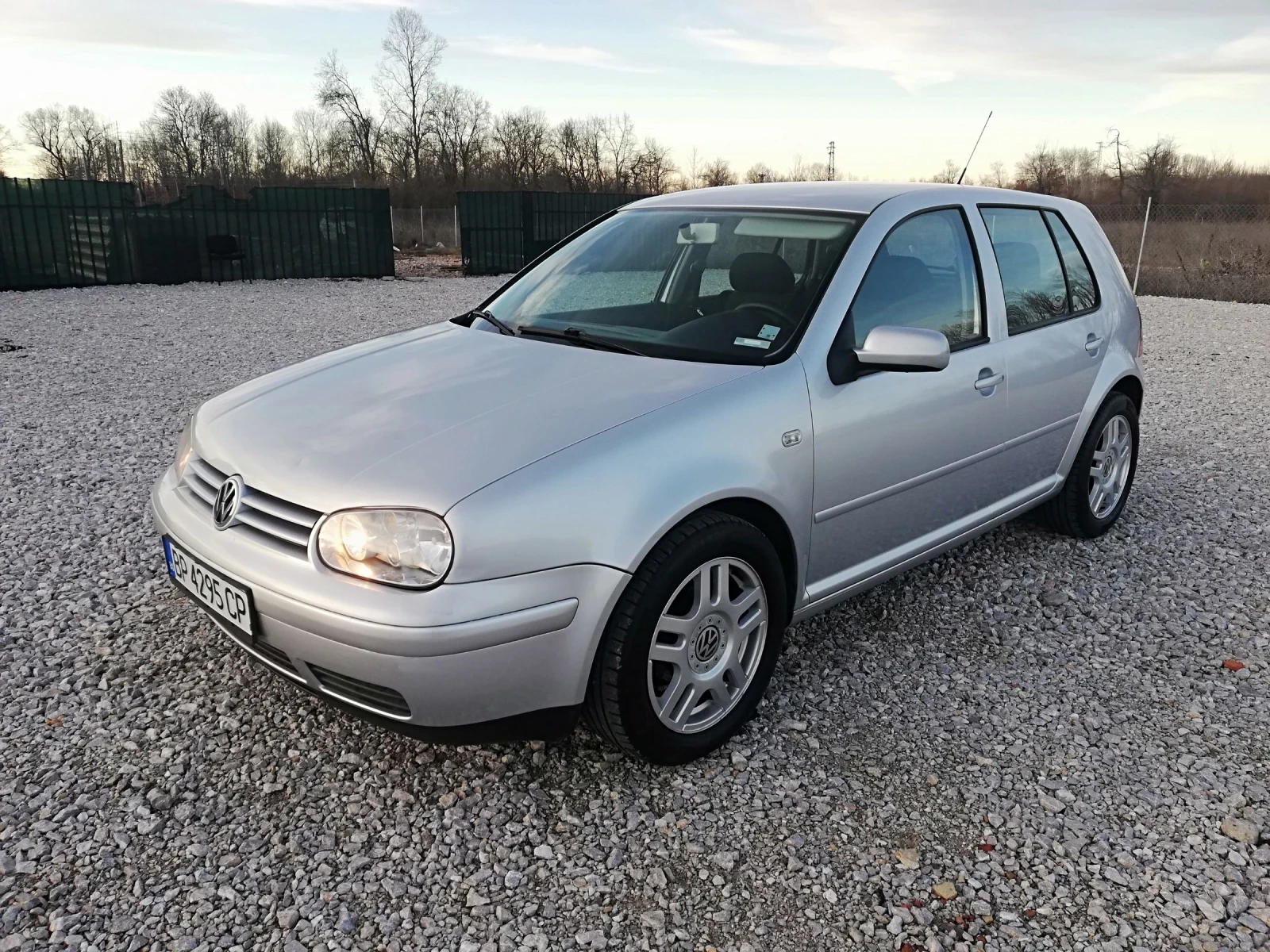 VW Golf 1.6i kli gaz IT - [1] 