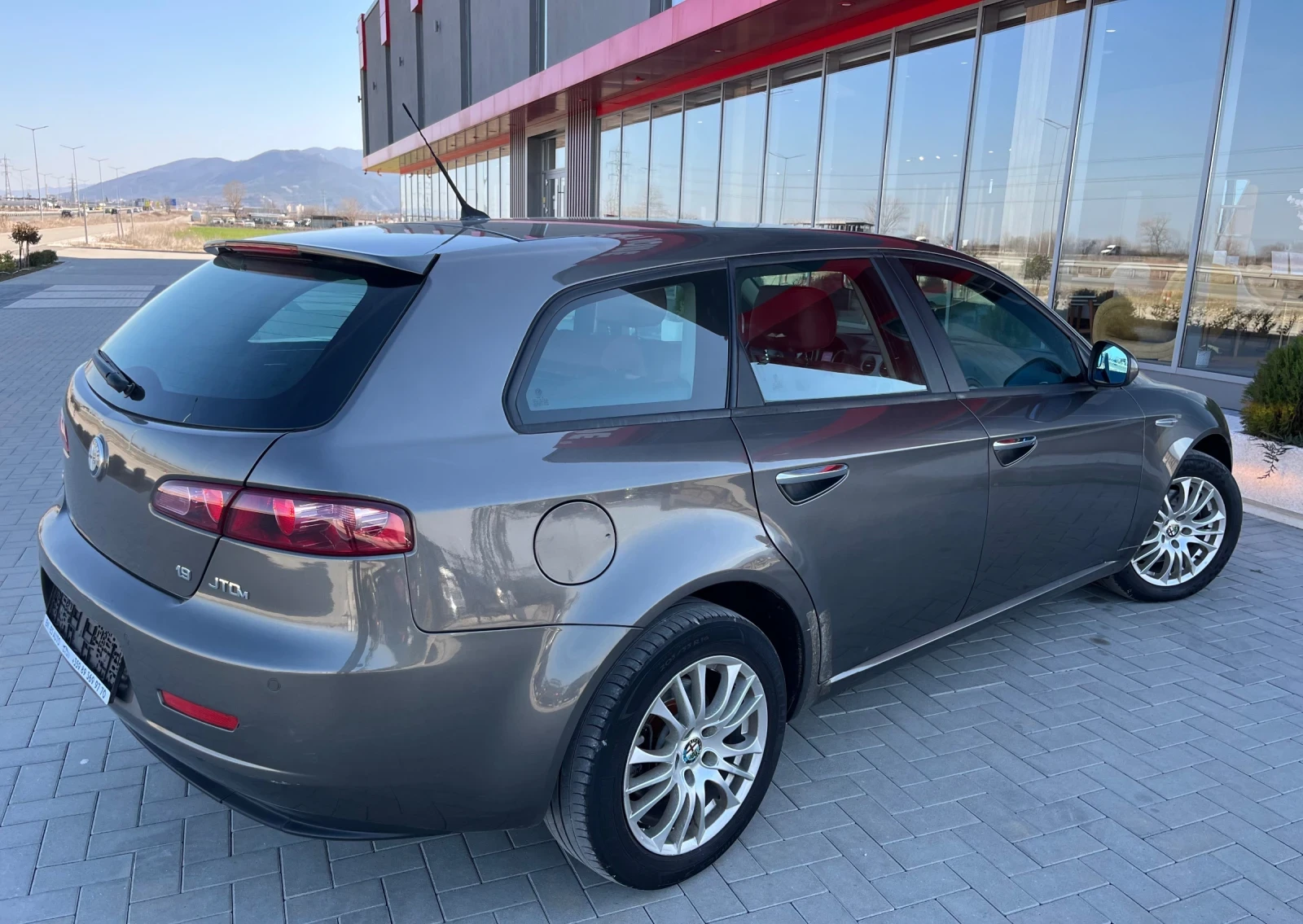 Alfa Romeo 159 1.9JTD червена кожа - изображение 4