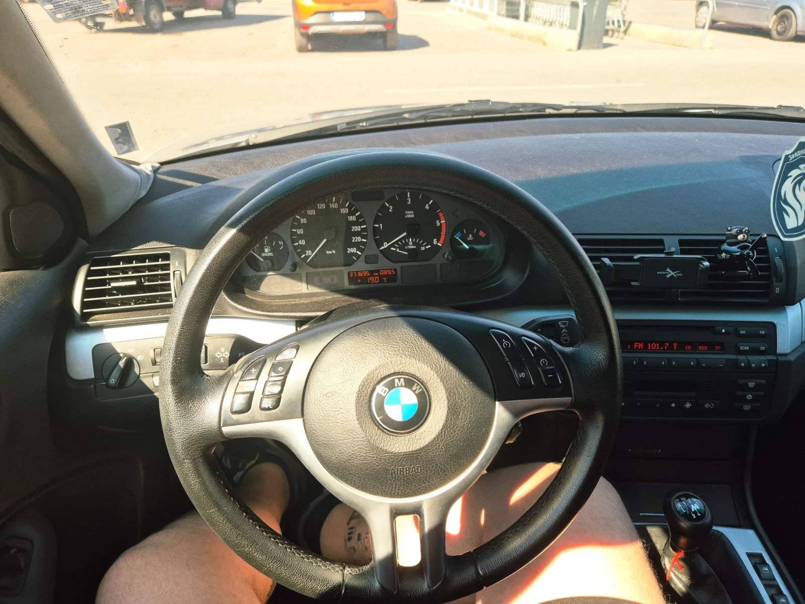 BMW 330 е46 330d на задно - изображение 9