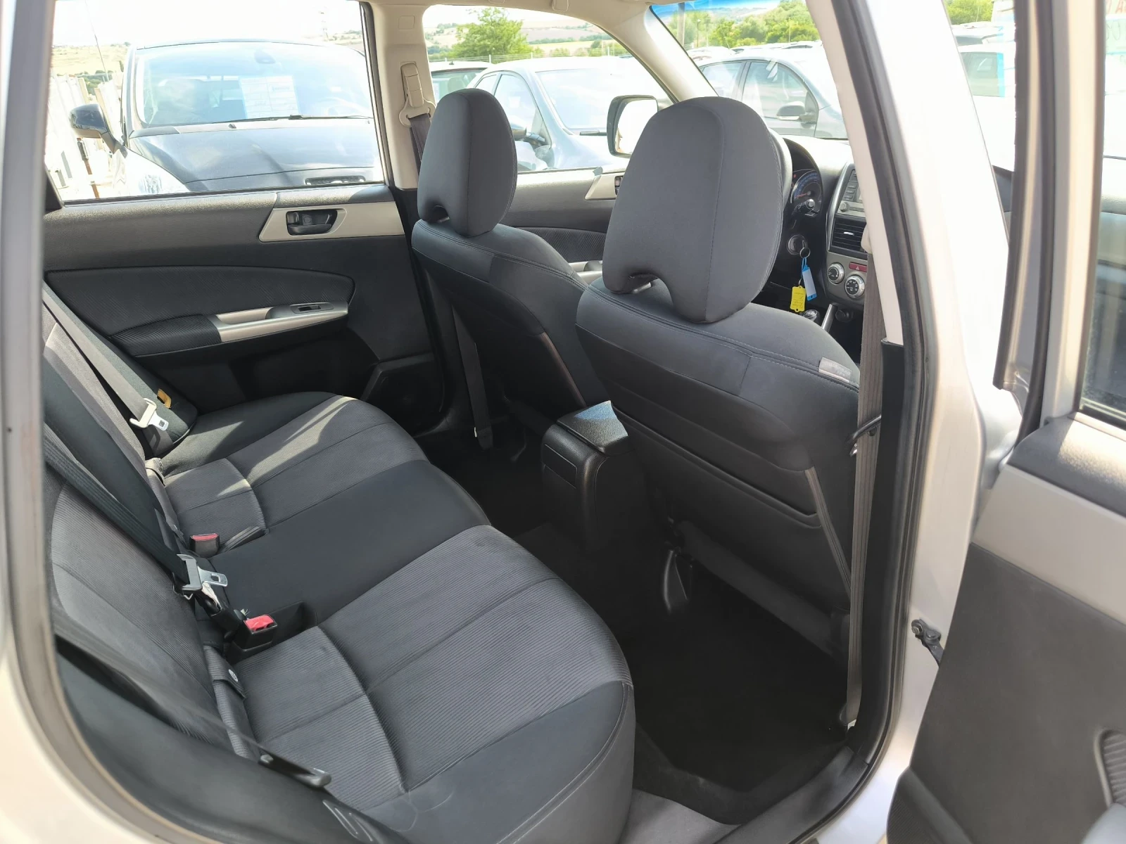 Subaru Forester 2.0i - изображение 10